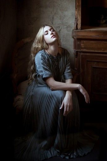 THE PRESENCE OF ABSENCE | FINE-ART | Monia Merlo Bassano Del Grappa, Fine Art Portraiture, Classic Portraits, Blonde Woman, Fine Art Portraits, Contemporary Photography, Creative Portraits, Interesting Faces, Photography Women