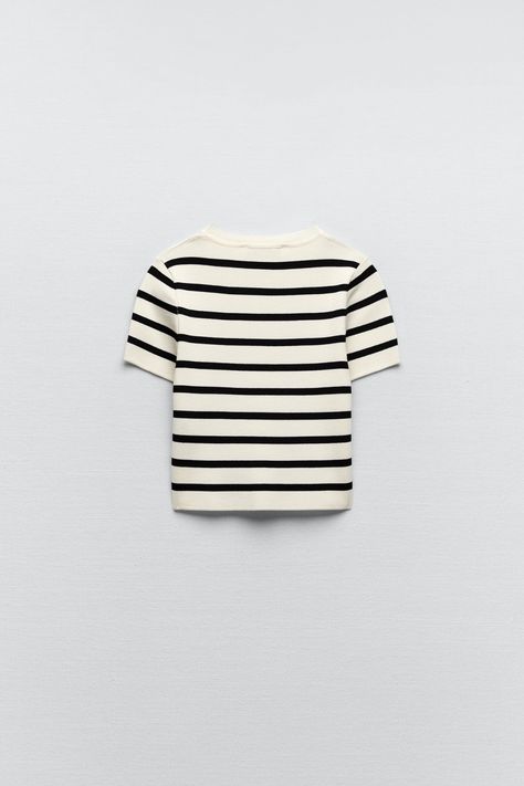 BASIC CROPPED KNIT TOP - striped | ZARA Spain Zara Basic Top, Cropped Knit Top, Stripped Tops, Zara T Shirt, Zara Outfit, Crop Top Outfits, Yellow Top, Striped Crop Top, Knit Crop Top