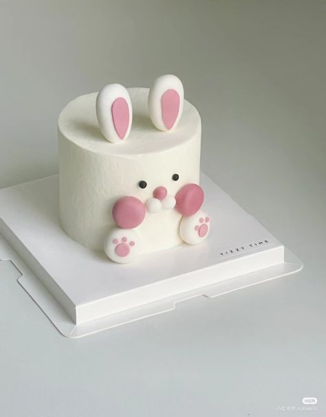 Bunny Cake Aesthetic Korean, Bunny Cake Aesthetic, Tiny Cakes Birthday, Bunny Cake Birthday, Korean Cake Design, Korean Cake Aesthetic, Cake Designs Funny, Funny Cake Ideas, Cakes Funny