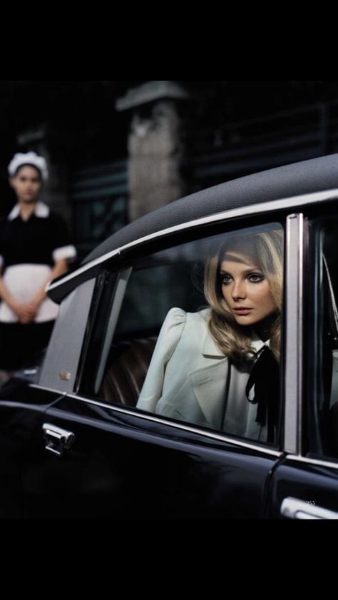 Citroen DS Vincent Peters, Eniko Mihalik, Vogue Spain, Retro Mode, Catherine Deneuve, Citroen Ds, Car Girls, Editorial Photography, A Car