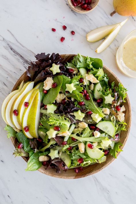 Chopped Salad Recipe with Pear Vinaigrette Pear Vinaigrette, Blue Cheese Salad Recipes, Pear And Blue Cheese Salad, Salad With Pears, Chopped Salad Recipe, Blue Cheese Salad, Chopped Salad Recipes, Sliced Pears, Pear Salad