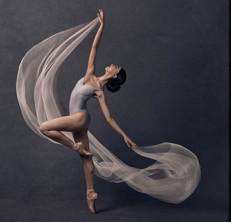 Ballet Dance Poses Photography, Tap Dance Pictures, Artsy Dance Photos, Ballet Portrait Photography, Lyrical Dance Photography, Ballet Dancers Photography, Creative Dance Photography, Ballet Portraits, Ballerina Photoshoot