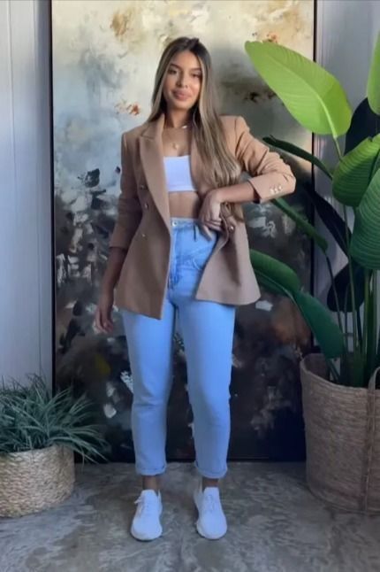 Outfits Con Jeans Y Tenis, Winter Casual Work Outfits, Outfit Verano 2023, Outfit Semiformal Mujer, Blue Green Outfit, Outfit Semiformal, Winter Fashion Outfits Dressy, Best Health Insurance, Outfits Con Jeans