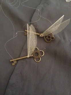 Flying Keys Harry Potter, Harry Potter Baby Nursery, Harry Potter Flying Keys, Flying Keys, Baby Wise, Diy Harry Potter, Harry Potter Baby, Harry Potter Crafts, Do It Yourself Crafts