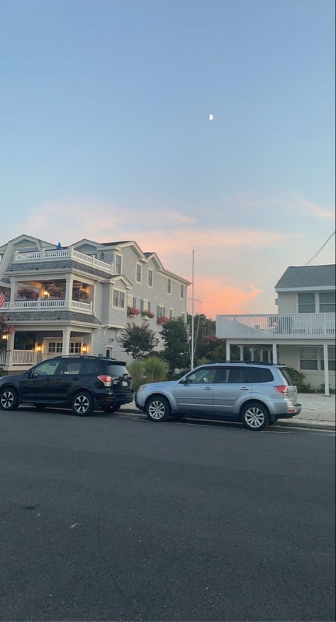 Aesthetic Cotton Candy, Maine Beach House, Cape Cod Beach House, Wildwood Beach, Cape May Beach, Carolina Do Norte, Down The Shore, Nj Shore, Beach House Aesthetic