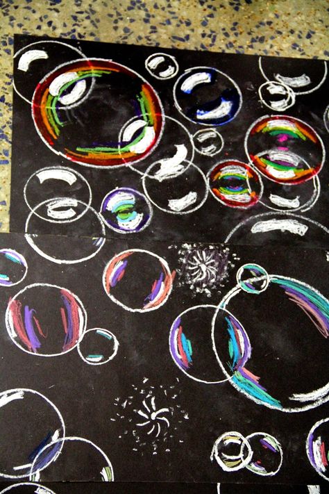 smART Class: Floating on to ___ grade!! End of the year project! these look like real bubbles! Bubbles Art, Smart Class, 5th Grade Art, Bubble Art, Homeschool Art, School Art Projects, Middle School Art, Camping Art, Chalk Art