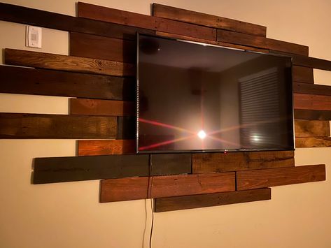 Backdrop made with Pallet wood Tv On Wall, Tv Backdrop, Pallet Wood, Accent Walls, Tv Wall, Office Ideas, Wood Pallets, Home Projects, Accent Wall