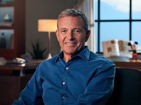 The Art Of Negotiation, Chris Voss, Bob Iger, Howard Schultz, Leadership Strategies, Escape Room Game, Business Savvy, Leadership Tips, Business Leadership