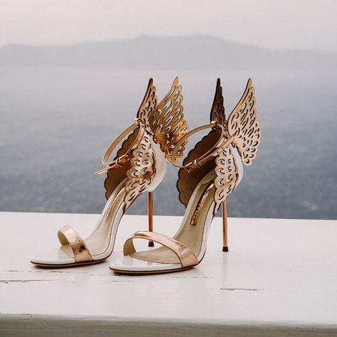 Metallic Rose Gold Wedding Shoes Rose Gold Wedding Shoes, Sophia Webster Heels, Brides Shoes, Hak Tinggi, Gold Wedding Shoes, Platform Shoe, Wedding Shoes Bride, Prom Heels, Shoes Photo