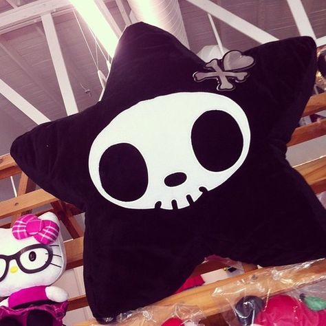 Adios star pillow from #tokidoki! $29.95 from japanla.com Emo Room Decor, Pink Black Room, Giselle Moodboard, Emo Room, Black Room Decor, Scene Room, Star Pillow, Hello Kitty Aesthetic, Japanese Pop Culture