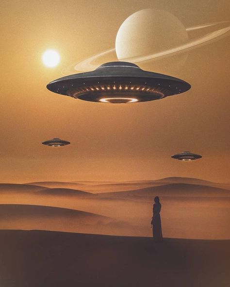 Alien Spacecraft, Ufo Art, Alien Ship, Flying Saucers, Alien Aesthetic, Space Phone Wallpaper, Alien Spaceship, Theme Tattoo, Arte Alien