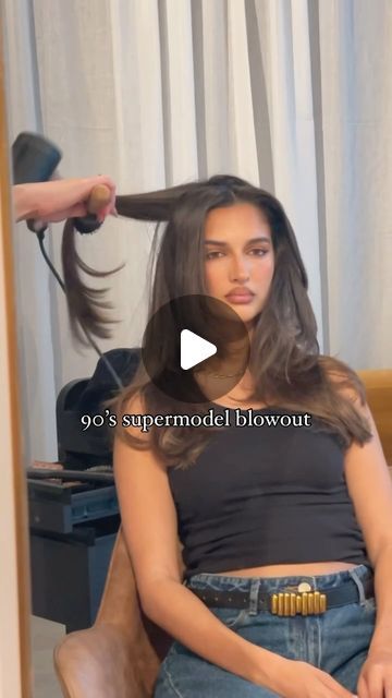 Laura Kim on Instagram: "90’s supermodel blowout 🤎

The iconic 90’s glossy blowout look on @kushileggo 

Please comment below if you like to make a full tutorial video 🥹

Using @cloudnineoz airshow 
Mua @biancabrownmua 
Hair - Chocolate Brunette + long layered cut 

.
.
.
#hairstyle #blowout #blowdry #longhair #hair #hairtutorial #cloudninehair #hairtools" Blowout Hair Without Layers, Overnight Heatless Blowout, Long Hair Inspo Brunettes, Blow Dry Hairstyle, Supermodel Blowout, 90’s Layered Hair, 90’s Blowout, Blowout Hair Natural, Blowdry Hairstyles