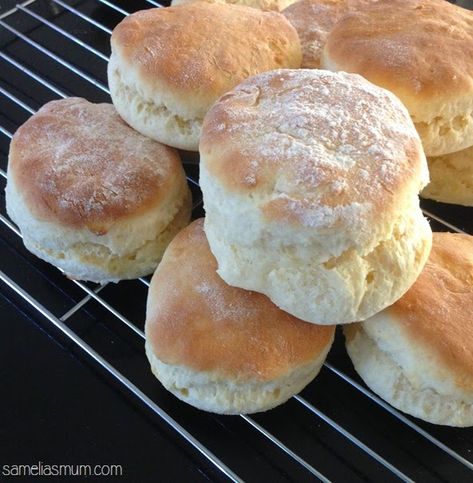 Australian Scones Recipe, Wapf Recipes, Aussie Recipes, Cream Scones Recipe, Best Scone Recipe, Stitching Diy, Sandwiches Recipes, Mary Berry Recipe, Scones Recipe Easy