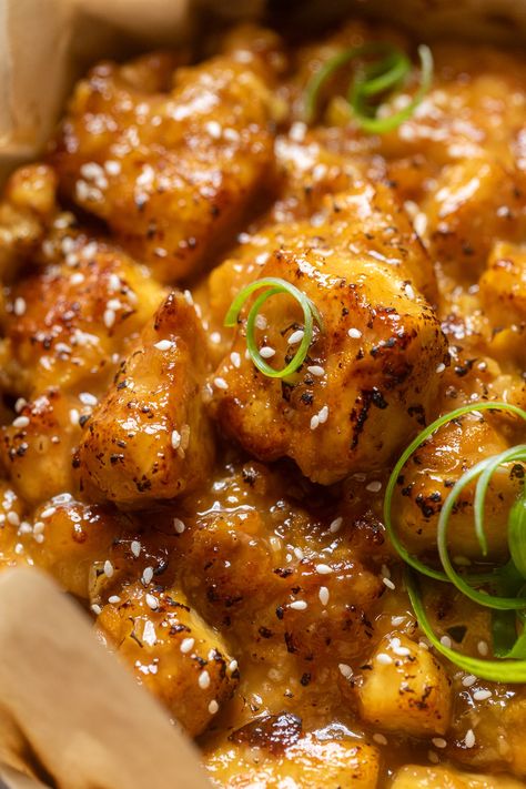 close up of vegan orange chicken topped with green onions and sesame seeds. Tofu Orange Chicken Vegan, Tofu Orange Chicken, Vegan Orange Chicken Recipe, Soy Free Soy Sauce, Vegan Orange Chicken, Orange Tofu Recipe, Orange Tofu, Sticky Tofu, Asian Diet