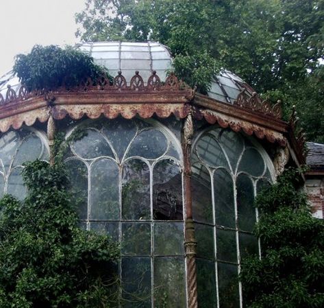 Beautiful old orangery - Gaudi-esque windows (love these) Houses Architecture, Glass Building, Abandoned House, Abandoned Mansions, Old Building, Abandoned Buildings, Old Buildings, Abandoned Houses, Glass House