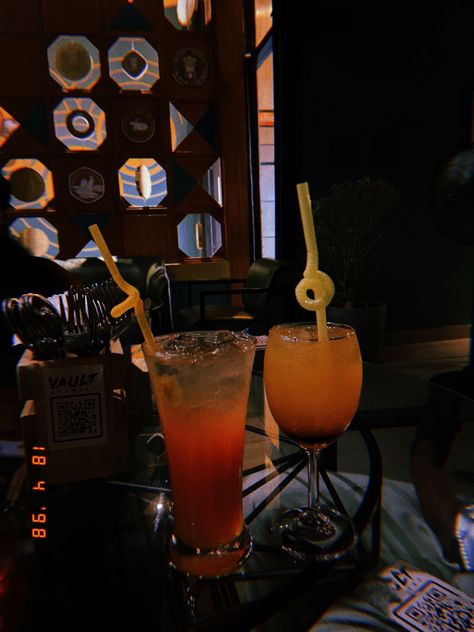 Mocktail Aesthetic, Mocktails Aesthetic, Sunrise Aesthetic, Aesthetic Cafe, Army Girlfriend Pictures, Girlfriend Pictures, Army Girlfriend, Pina Colada, Mocktails