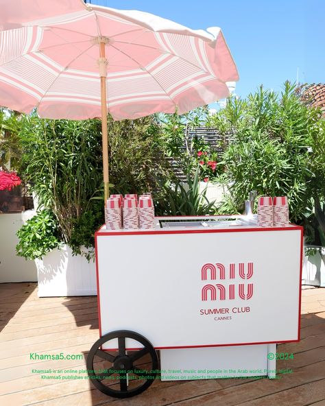 Under the radiant Cannes sun, Miu Miu’s exclusive Summer Club experience unfolded at Plage L’Ecrin, seamlessly blending vintage glamour with contemporary chic. Co-hosted by the iconic @caradelevingne, the event featured an intimate luncheon, nostalgic beach games, and bespoke hospitality. The day was marked by a dreamy tableau of vintage stripes and unmistakable @miumiu flair, creating an idyllic escape for a star-studded guest list. A day of timeless elegance and unforgettable moments, Miu... Pop Up Set Up, Beach Club Aesthetic, Experiential Marketing Events, Vintage Stripes, Summer Fest, Summer Club, Ice Cream Cart, Brand Event, Summer Marketing