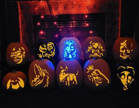 Hoping that the excitement for the new Beetlejuice is still building. Here's all the Tim Burton characters that I have carved. Pumpkin Carving Ideas Beetlejuice, Tim Burton Pumpkin Carving, Tim Burton Pumpkin, Beetlejuice Pumpkin Carving, Beetlejuice Pumpkin, Beetlejuice Nails, Tim Burton Characters, Pumkin Carving, Pumpkin Carving Ideas