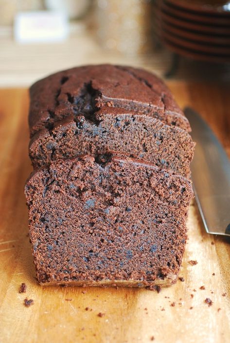 Molasses Cake, Snacking Cake, Molasses Recipes, Amazing Chocolate Cake Recipe, Dark Chocolate Cakes, Best Chocolate Cake, Moist Chocolate Cake, Food Cakes, Chocolate Cake Recipe