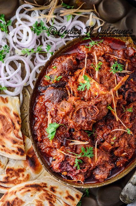 Bhuna Gosht Recipe, Bhuna Gosht, Pakistani Cooking, Gosht Recipe, Punjabi Cuisine, Goat Recipes, Mutton Recipes, Lamb Curry, Slow Cooked Lamb