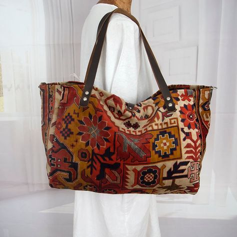 Velvet Rug, Mobile Bag, Big Tote Bags, Going To University, Velvet Carpet, Persian Carpets, Silk Carpet, Carpet Bag, Rug Bag