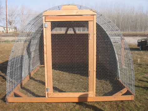 More ideas below: Easy Moveable Small Cheap Pallet chicken coop ideas Simple Large Recycled chicken coop diy Winter chicken coop Backyard designs Mobile chicken coop On Wheels plans Projects How To Build A chicken coop vegetable garden Step By Step Blueprint Raised chicken coop ideas Pvc cute Decor for Nesting Walk In chicken coop ideas Paint backyard Portable chicken coop ideas homemade On A Budget Hoop House Chickens, Diy Chicken Coop Ideas, Reban Ayam, Easy Diy Chicken Coop, Chicken Coop Ideas, Hoop House, Easy Chicken Coop, Chicken Barn, Portable Chicken Coop