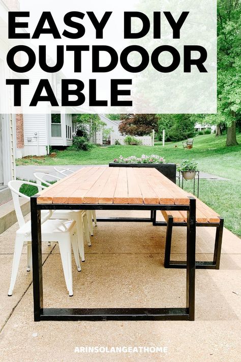 Easy outdoor dining table! Step by step instructions on how to build this table for your patio or deck. Enjoy this all summer long! Easy Outdoor Table Diy, Meja Outdoor, Balkon Decor, Diy Outdoor Table, Backyard Diy Projects, Backyard Makeover, Backyard Projects, The Grove, Diy Patio Furniture