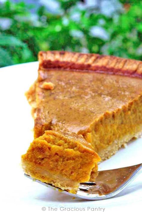 Clean Eating Pumpkin Pie Recipe Clean Eating Pumpkin Pie, Clean Eating Pumpkin Recipes, Pumpkin Pie From Scratch, Recipes Clean Eating, Steamed Carrots, Clean Eating Vegetarian, Pumpkin Recipes Healthy, Pie Pie, Pumpkin Pie Recipe