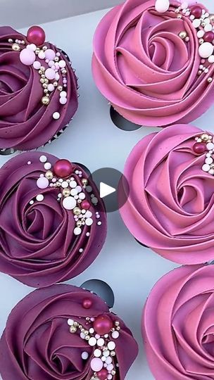 1.4M views · 36K reactions | Mary Confeitaria on Reels | Daniela Mlčúchová · Golden Hour Golden Hour Piano, Ombre Rosette Cake, Buttercream Rosettes, Rosette Cupcakes, Rosette Cake, Floral Cupcakes, Creative Cupcakes, Cake Decorating Piping, Ombre Cake