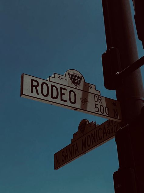 City Country Aesthetic, Western Vibes Aesthetic, Rodeo Astethic, Vintage Western Pictures, Rodeo Asethic Photos, Rodeo Asethic, Bullrider Aesthetic, Red Western Aesthetic, Western Aesthetic Pictures