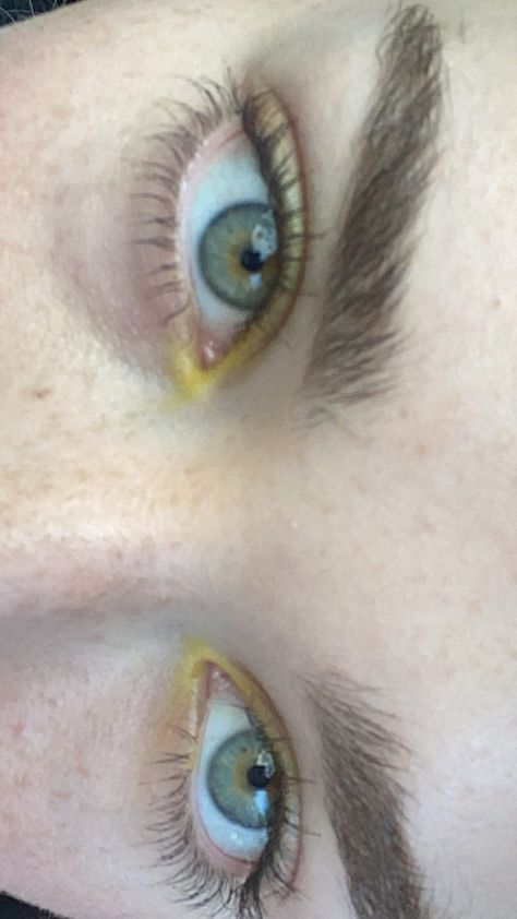 Avery Ovard, Natural Eye Shadow, Pale White Skin, Yellow Eye Makeup, Eye Shadow Makeup, Yellow Makeup, Yellow Eyeshadow, White Eyeshadow, Shadow Makeup