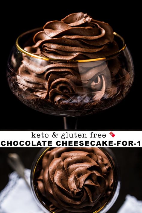 Keto Cheesecake With Sour Cream, Keto Chocolate Recipes, Keto Chocolate Cheesecake, Cheesecake No Bake, Keto Chocolate Cake, Chocolate Cheesecake Recipes, Postre Keto, Thm Desserts, Keto Sweets