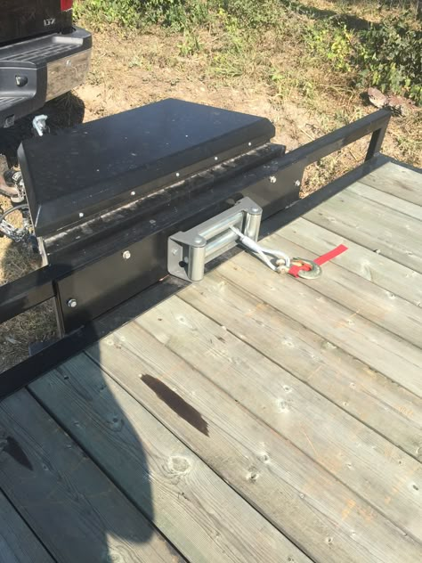 Winch tool box Trailer Toolbox Ideas, Trailer Winch Mount Ideas, Diy Utility Trailer, Car Trailer Ideas, Utility Trailer Upgrades, Trailer Upgrades, Car Hauler Trailer, Work Trailer, Jeep Trailer