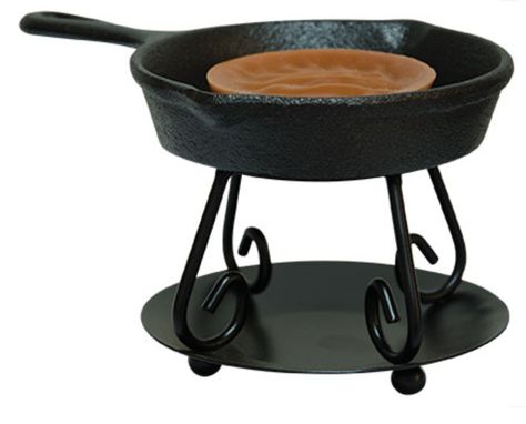 Cast Iron Frying Pan Tart Burner is a cute country piece that everyone is going to want! Miniature real cast iron skillet on a scrolled black metal base. Just add a tealight or votive candle, and your favorite mini wax melt. | eBay! Tart Burner, Country Primitive Decor, Cast Iron Frying Pan, Tart Warmer, Cute Country, Wax Melters, Wax Burner, Iron Skillets, Tealight Candle