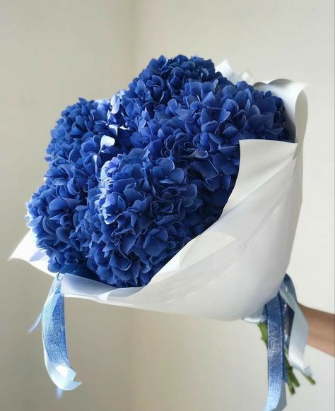 Blue Rose Flower, A Love Language, Boquette Flowers, Nothing But Flowers, Flower Therapy, Aesthetic Blue, Love Language, Beautiful Bouquet Of Flowers, Luxury Flowers