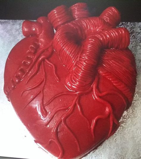 Anniversary cake!!! Anatomical Heart Cake, Heartiversary Cake, Halloween Heart Cake, Horror Birthday Cakes, Organ Cake, Doctor Birthday Party, Heart Cake Ideas, Transplant Party, Haloween Cakes