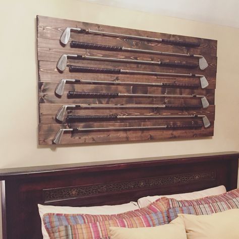 Golf Club Art! A couple of 1x6's (Home Depot cut to length), some cup hooks and a few clubs! And bam...a great piece of wall art! #youcandothis Golf Club Art Diy Wall Decor, How To Display Old Golf Clubs, Golf Course Decorating Ideas, Golf Club Wall Display, Golf House Decor, Golf Man Cave Decor, Vintage Golf Club Display, Golf Club Decor, Diy Golf Decor