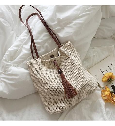 Small crochet projects small crochet bag aesthetic #small rochetbagaesthetic #crochet #crochetbag #crochetbags 2.872 Crochet Bag Pattern Free, Crochet Handbags Patterns, Crochet Bags Purses, Woman Weaving, Crochet Bag Pattern, Free Crochet Patterns, Work Bags, Crochet Handbags, Types Of Bag