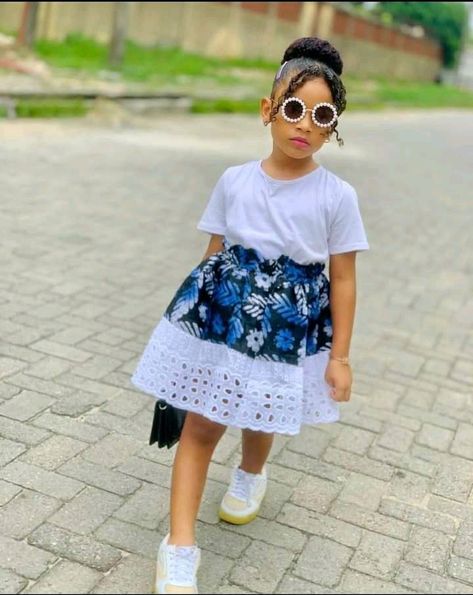 African Kids Clothes, Ankara Styles For Kids, African Traditional Wear, Ankara Clothing, Kids Dress Collection, Traditional African Clothing, African Dresses For Kids, Chic Dress Classy