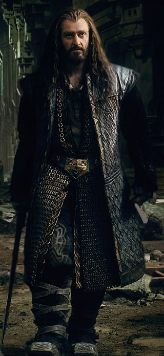 Thorin - BOTFA <- I could stare at this forever, just the chainmail alone is hypnotizing me... Hobbit Cosplay, Fili And Kili, The Hobbit Movies, Desolation Of Smaug, Thorin Oakenshield, Bilbo Baggins, An Unexpected Journey, Tauriel, Thranduil