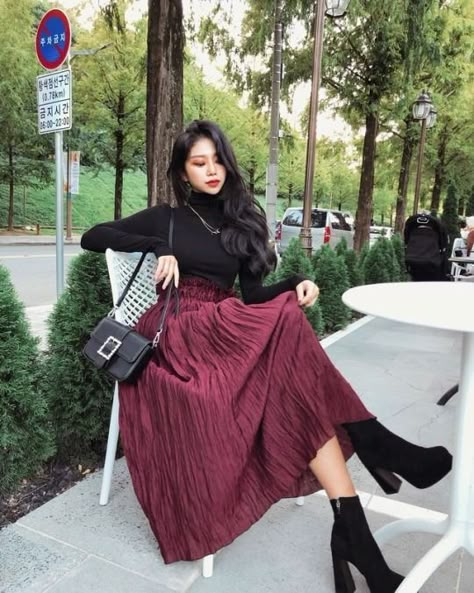 Gaun Koktail, Denim Skirts, Modest Fashion Outfits, Mode Inspo, Edgy Outfits, Winter Fashion Outfits, Looks Vintage, Classy Dress, Elegant Outfit