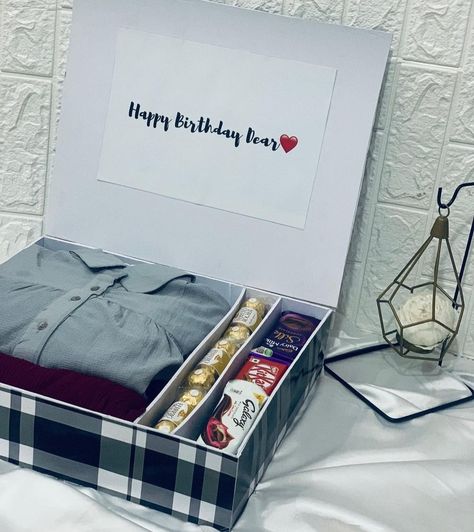 Gift Box Design Ideas For Boyfriend, Shirt Gift Box Ideas For Men, Shirt Hamper Box Ideas, Shirt Box Gift Hamper, Hamper Aesthetic, Shirt Hamper, Vintage Outfits For Men, Baby Album Design, Hampers For Men