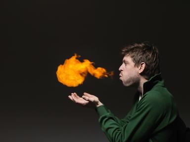 Firebreathing Science Trick - Henrik Sorensen, Getty Images Science Magic Tricks, Magic Tricks Illusions, Magic Fire, Science Tricks, Causes Of Bad Breath, Magic Illusions, Cool Magic Tricks, Easy Magic Tricks, Close Up Magic