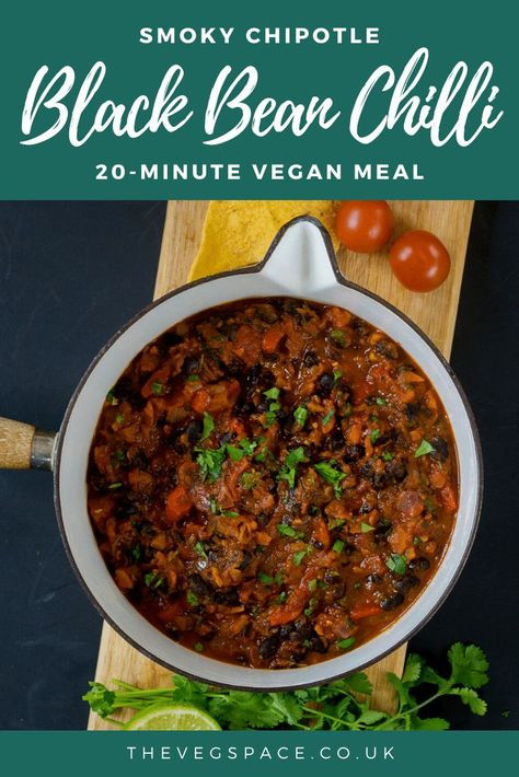 Black Bean Chilli, Chipotle Black Beans, Chipotle Paste, Bean Chilli, Ragu Recipe, Black Bean Recipes, Vegan Mexican Recipes, Jacket Potato, Chilli Recipes