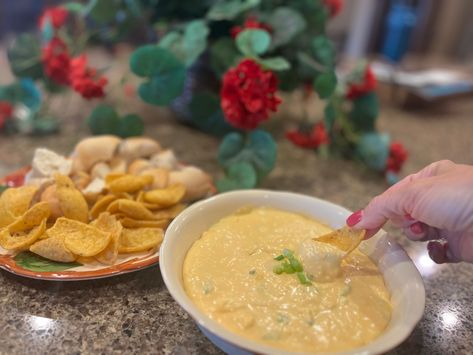 Old English Cream Cheese Dip, Old English Bagel Dip Recipe, Old English Bagel Dip, Bagel Dip Recipe Old English, Old English Cheese Dip, Kraft Old English Cheese Recipes, Old English Cheese Recipes, Cheese Chip Dip, Menu Christmas