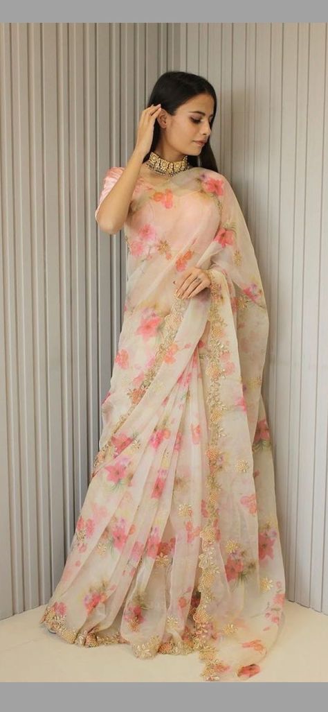 Off White Saree, Sarees For Girls, Printed Organza, Saree Poses, Fancy Sarees Party Wear, Simple Sarees, Indian Fashion Saree, Saree Designs Party Wear, Traditional Indian Outfits