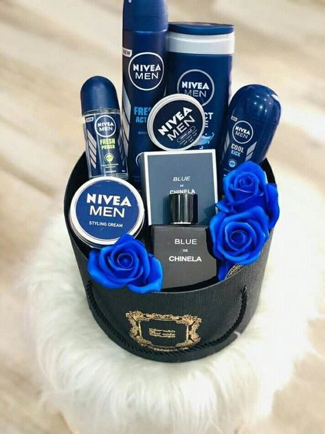 Boyfriend Basket, Fathers Day Gift Basket, Wedding Gift Hampers, For Boyfriend, Wedding Gift Pack, Creative Wedding Gifts, Bridal Gift Wrapping Ideas, Gift Box For Men, Birthday Gifts For Boyfriend Diy