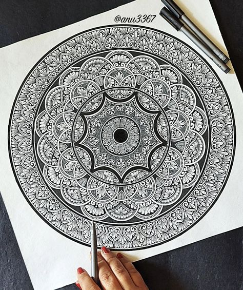 Mandala Reference, Colourful Rangoli, Mandala Crafts, Mandala Inspiration, Mandala Sketch, Mandala Drawings, Mandala Ideas, Mandala Book, Peacock Rangoli