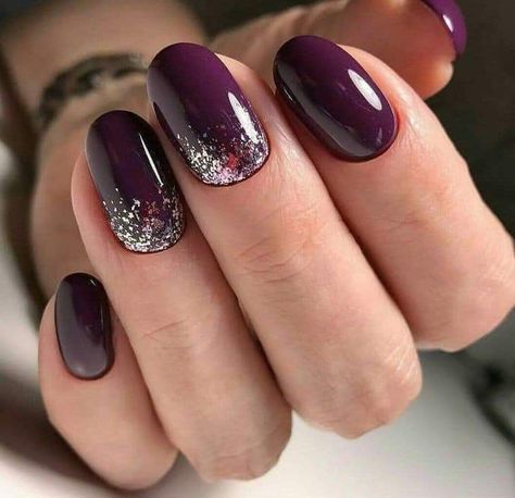 Art To Try, Plum Nails, Gold Glitter Nails, Fancy Nails Designs, Simple Gel Nails, Gold Nail, Christmas Nails Acrylic, Short Acrylic Nails Designs, Prom Nails