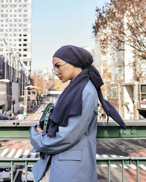 Neelofa Style, Aina Abdul, Colourful Scarf, Hijab Turban Style, Modern Hijab, Modern Hijab Fashion, Head Scarf Styles, Hijab Style Casual, Muslim Women Fashion